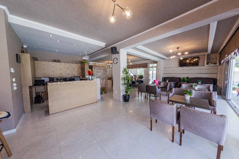 Sarantis Hotel - Lobi