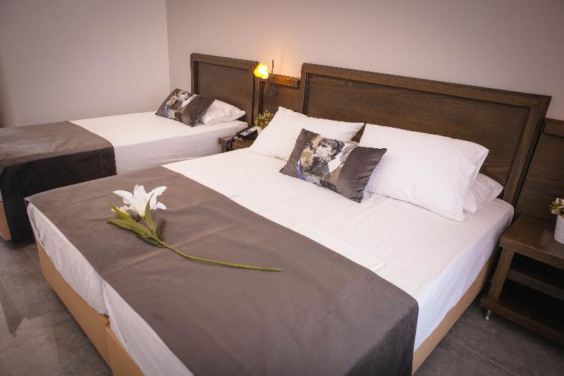 Sarantis Hotel - Oda