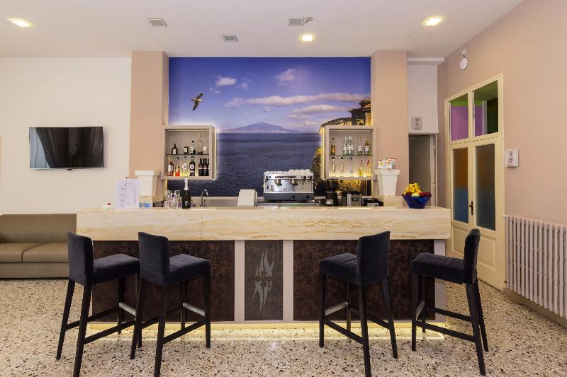 Sisters' Hostel - Bar