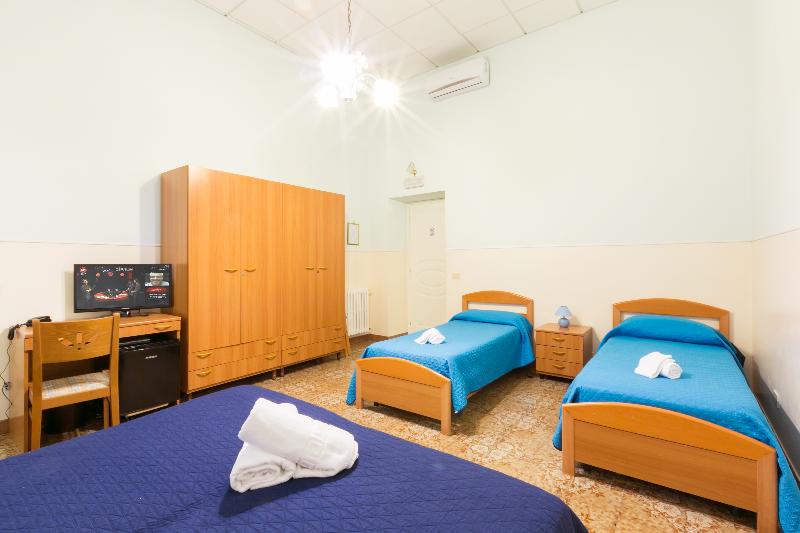 Sisters' Hostel - Oda