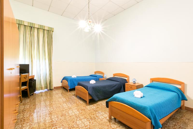 Sisters' Hostel - Oda