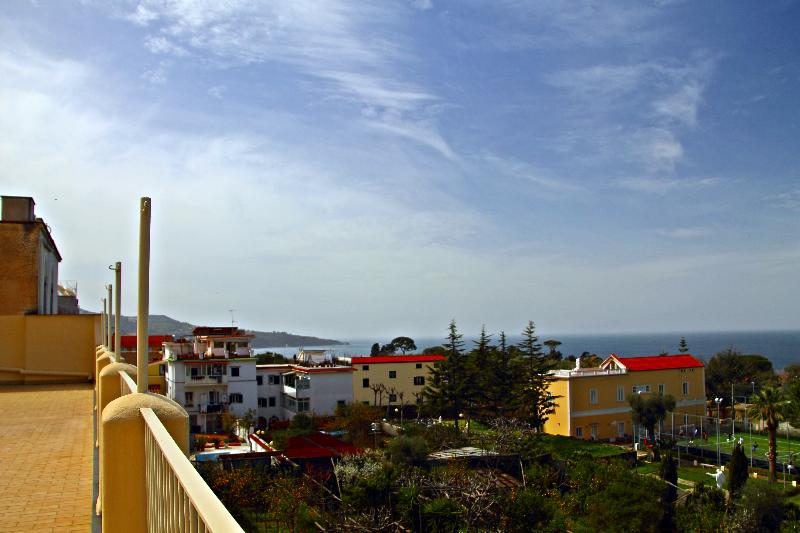 Sisters' Hostel - Teras