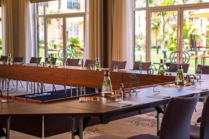 Renaissance Cairo Mirage City Hotel - Toplantı