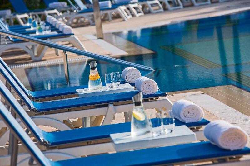 Renaissance Cairo Mirage City Hotel - Havuz