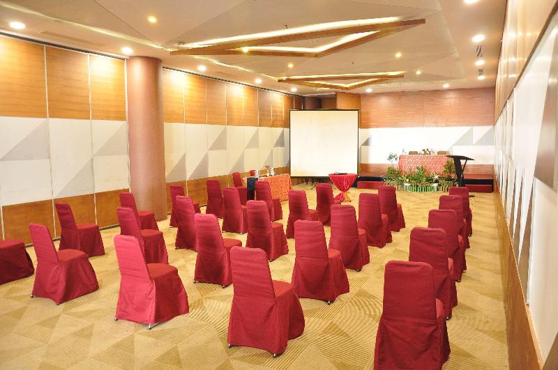 Golden Tulip Pontianak - Toplantı