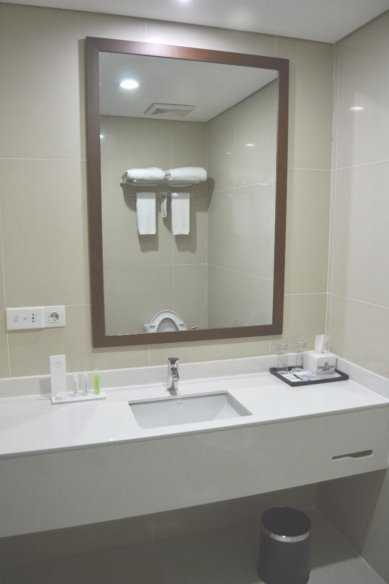Golden Tulip Pontianak - Oda