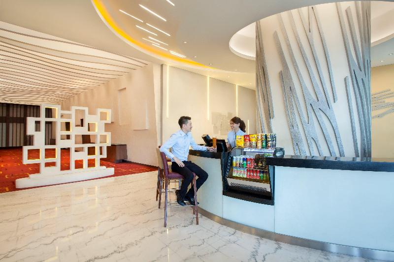 Holiday Inn Express Jakarta Pluit Citygate - Bar
