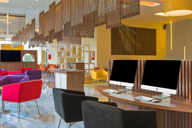 Holiday Inn Express Jakarta Pluit Citygate - Lobi