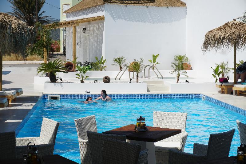 Alia suites & Alia beachfront suites and spa - Lobi
