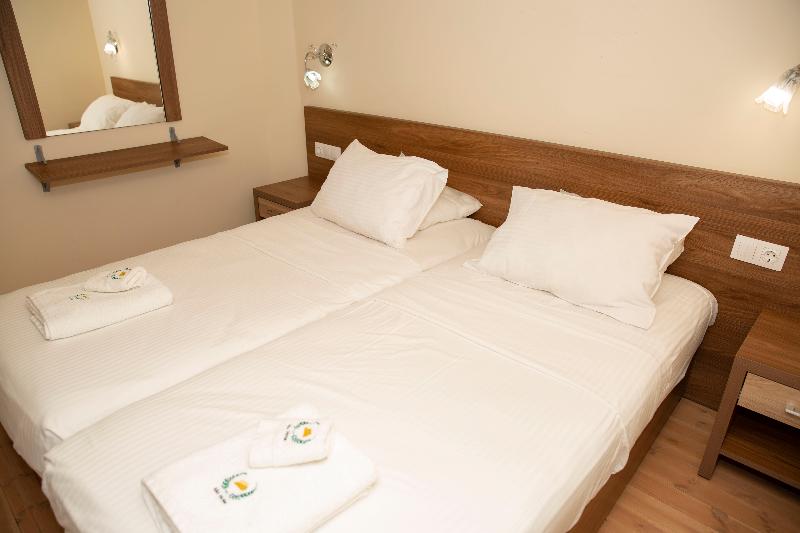 Alia suites & Alia beachfront suites and spa - Oda