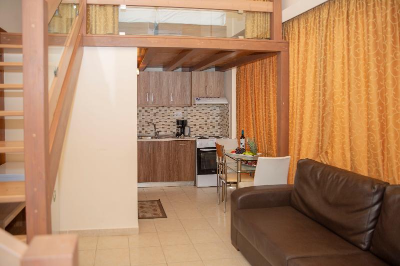 Alia suites & Alia beachfront suites and spa - Oda