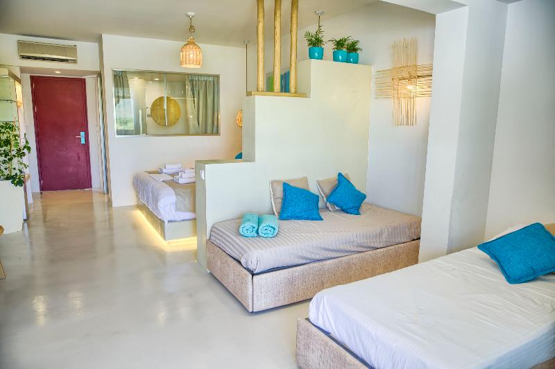 Alia suites & Alia beachfront suites and spa - Oda