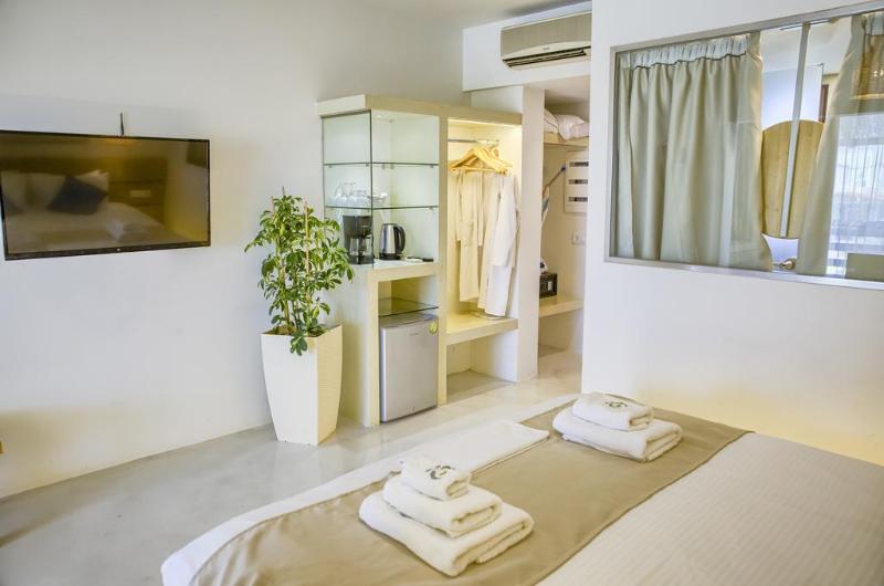 Alia suites & Alia beachfront suites and spa - Oda