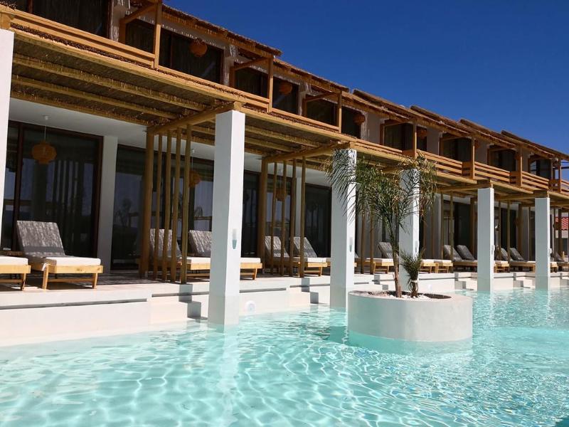 Alia suites & Alia beachfront suites and spa - Oda