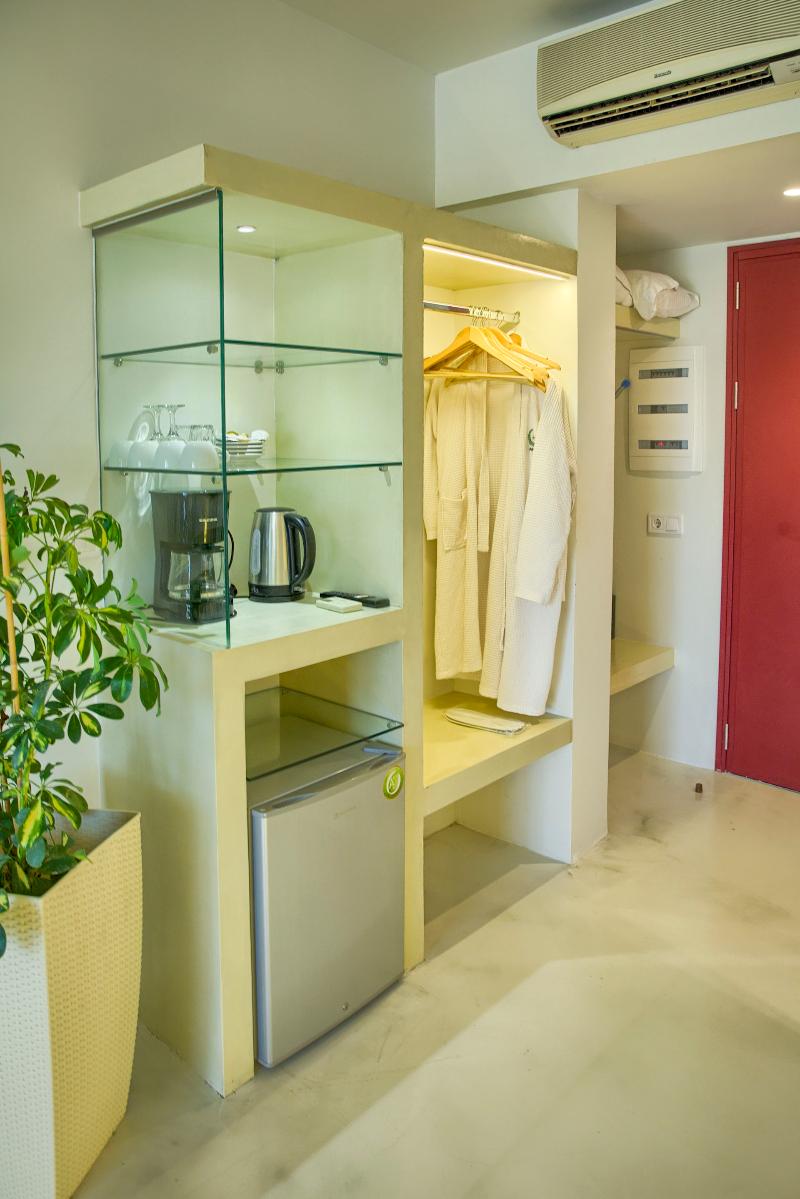Alia suites & Alia beachfront suites and spa - Oda