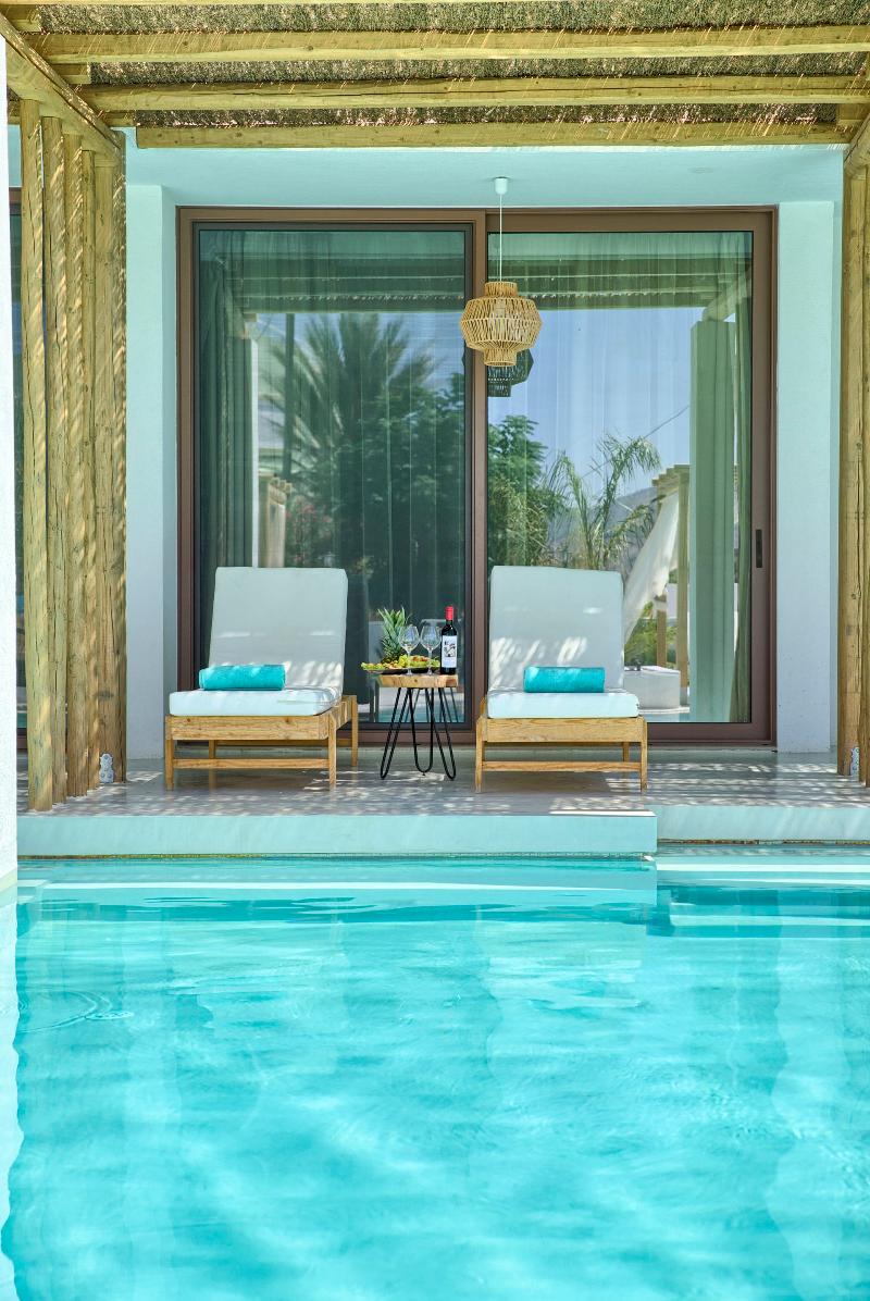 Alia suites & Alia beachfront suites and spa - Oda