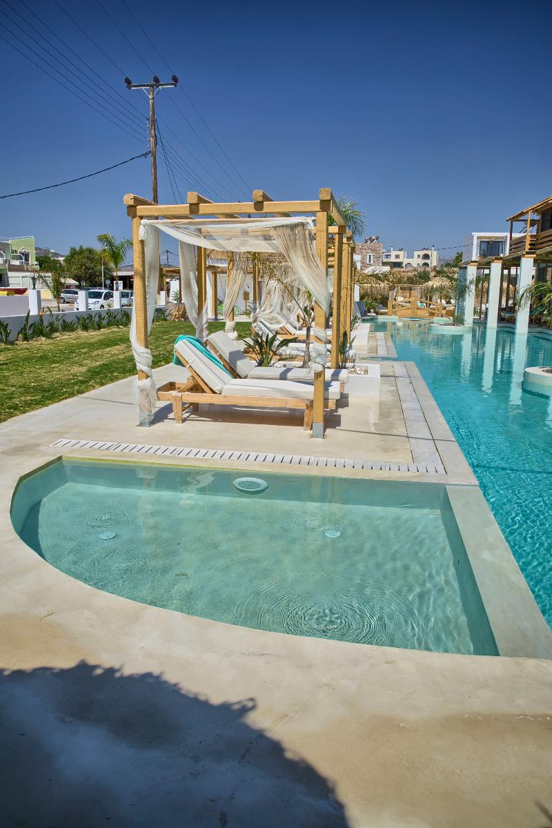 Alia suites & Alia beachfront suites and spa - Oda
