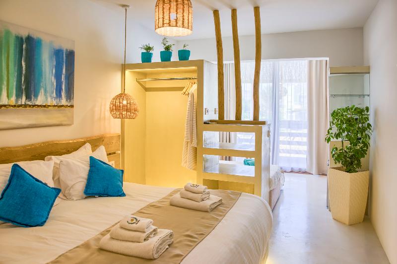Alia suites & Alia beachfront suites and spa - Oda