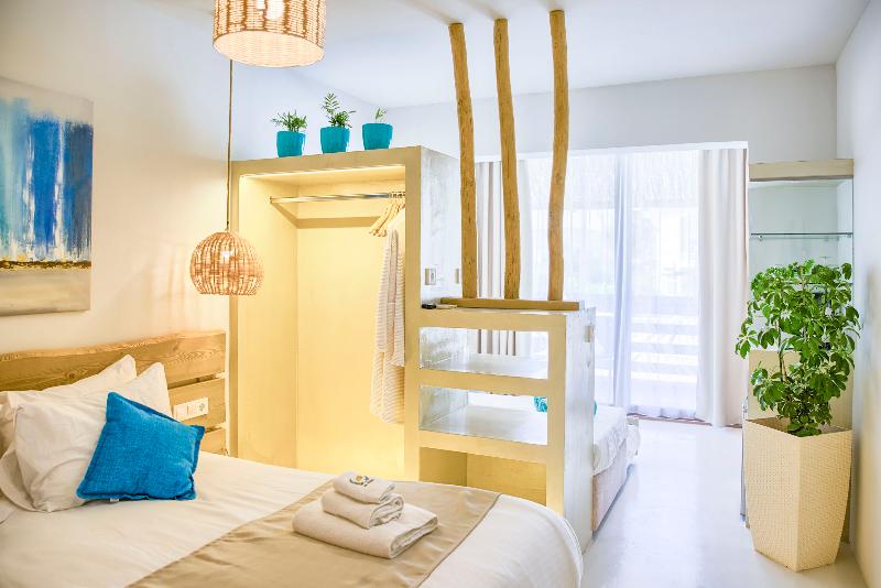Alia suites & Alia beachfront suites and spa - Oda