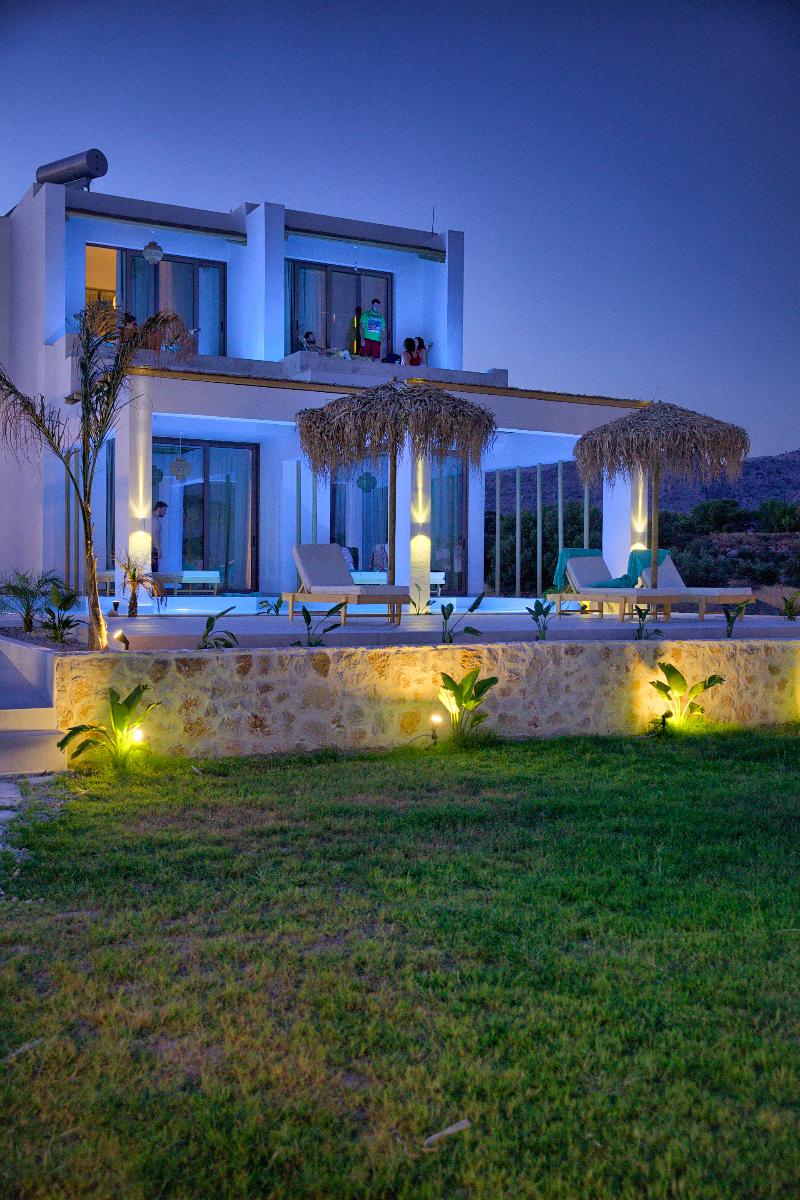 Alia suites & Alia beachfront suites and spa - Oda