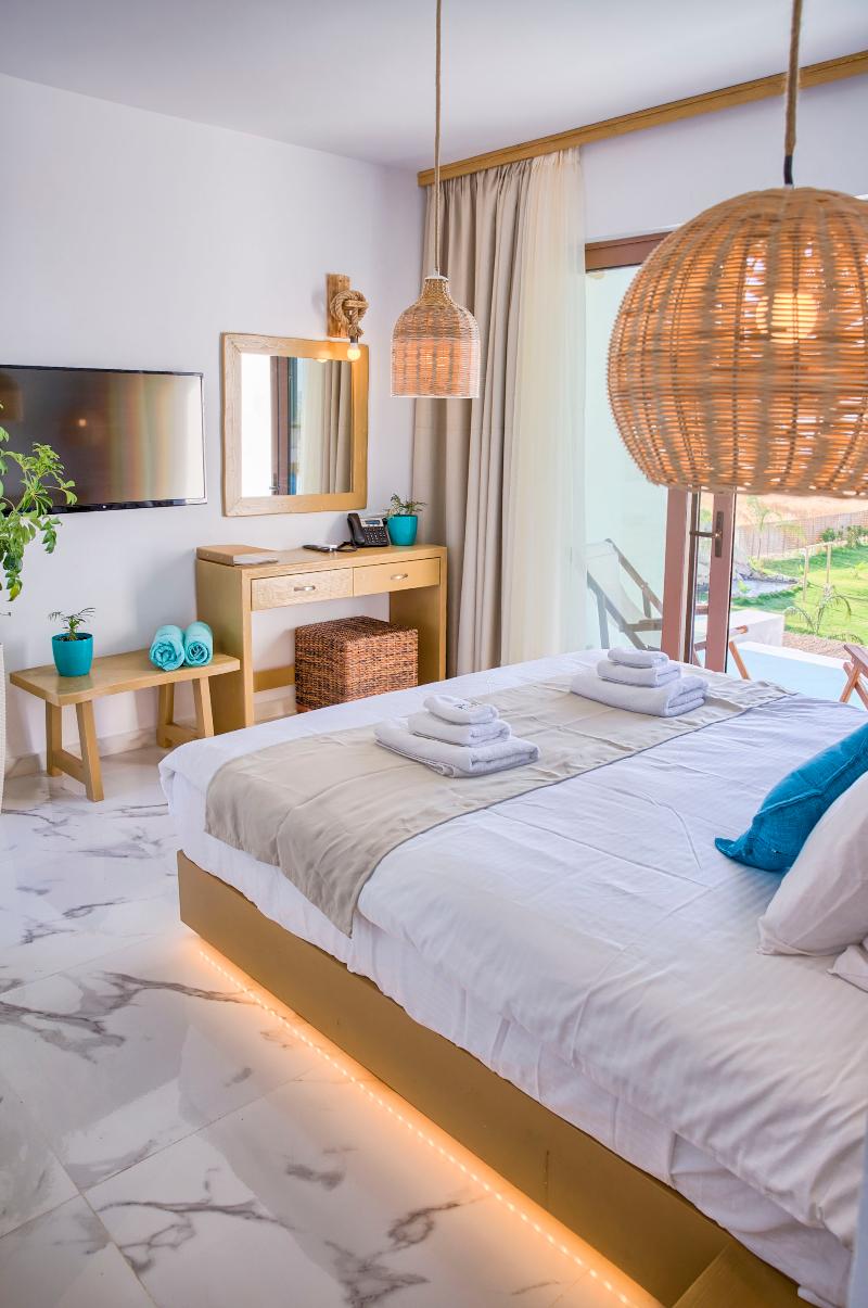 Alia suites & Alia beachfront suites and spa - Oda