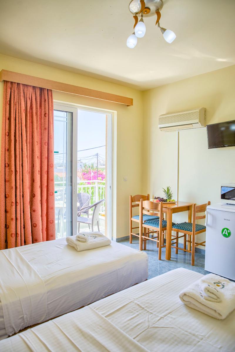 Alia suites & Alia beachfront suites and spa - Oda