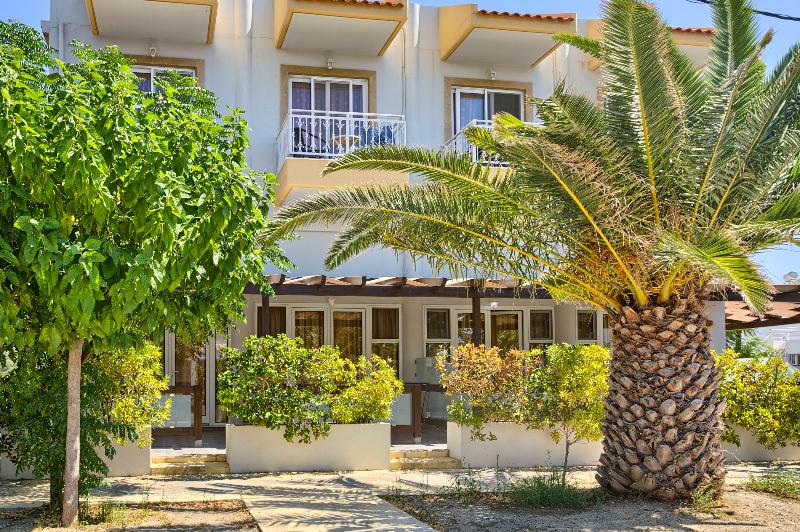 Alia suites & Alia beachfront suites and spa - Oda