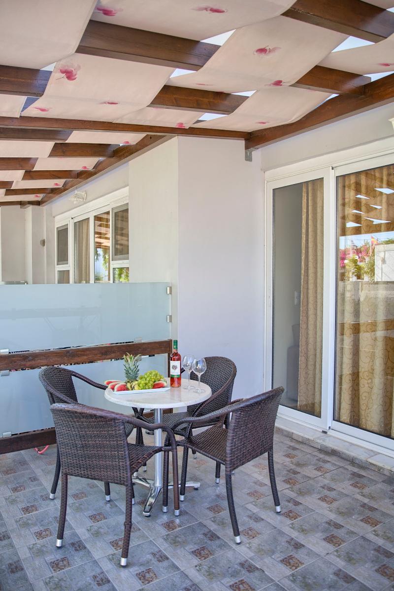Alia suites & Alia beachfront suites and spa - Oda