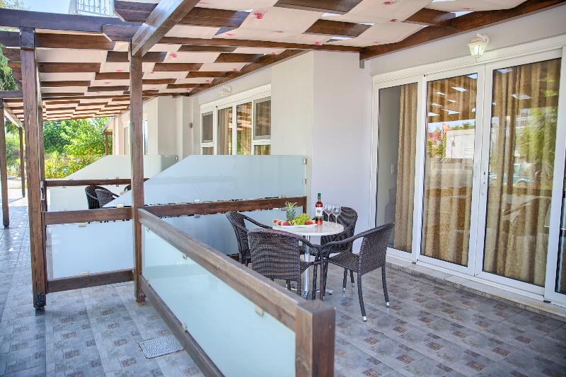 Alia suites & Alia beachfront suites and spa - Oda
