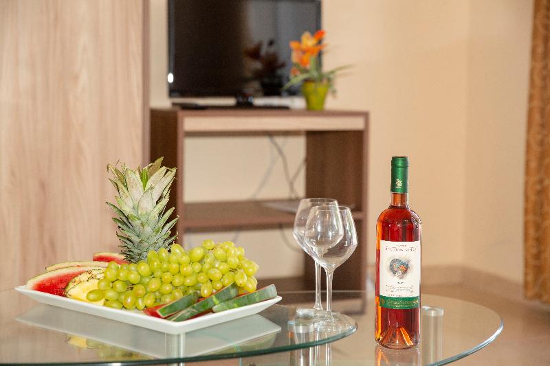 Alia suites & Alia beachfront suites and spa - Oda