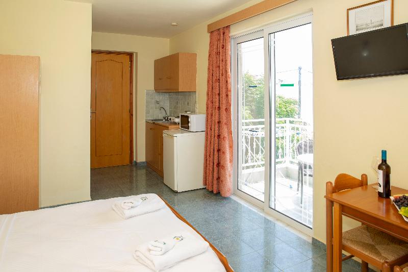 Alia suites & Alia beachfront suites and spa - Oda