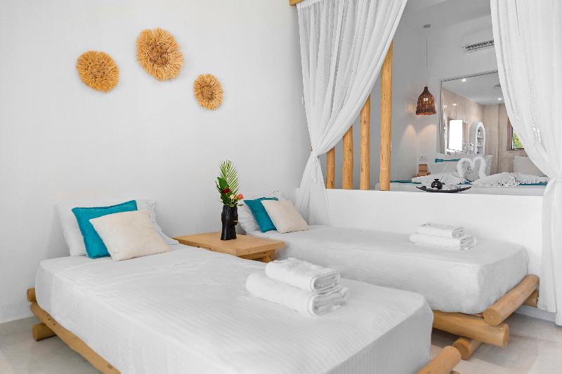 Alia suites & Alia beachfront suites and spa - Oda