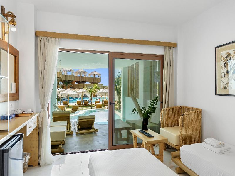 Alia suites & Alia beachfront suites and spa - Oda