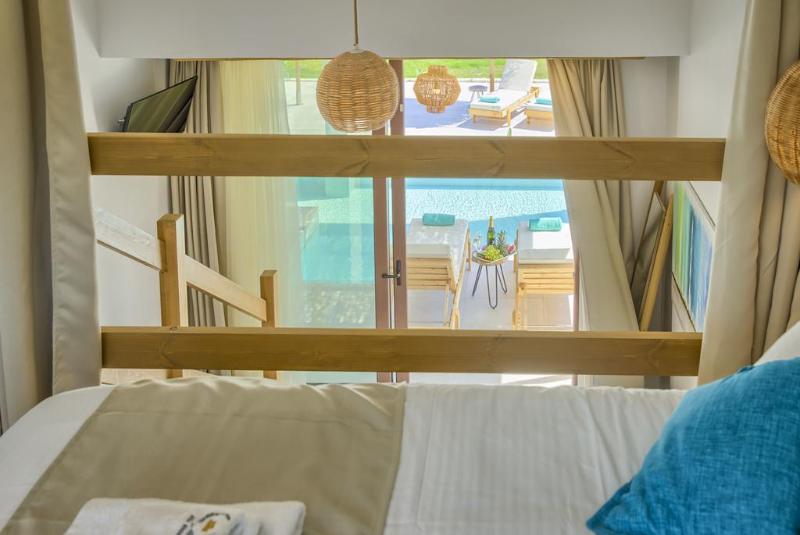 Alia suites & Alia beachfront suites and spa - Oda