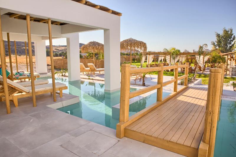 Alia suites & Alia beachfront suites and spa - Oda