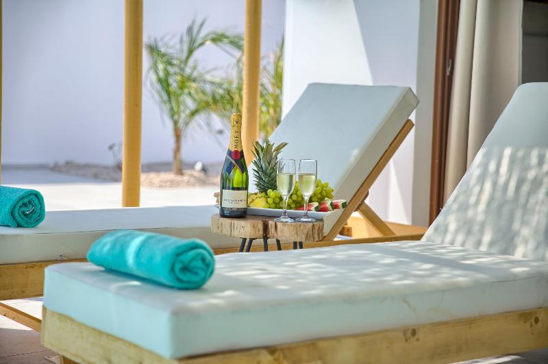 Alia suites & Alia beachfront suites and spa - Oda