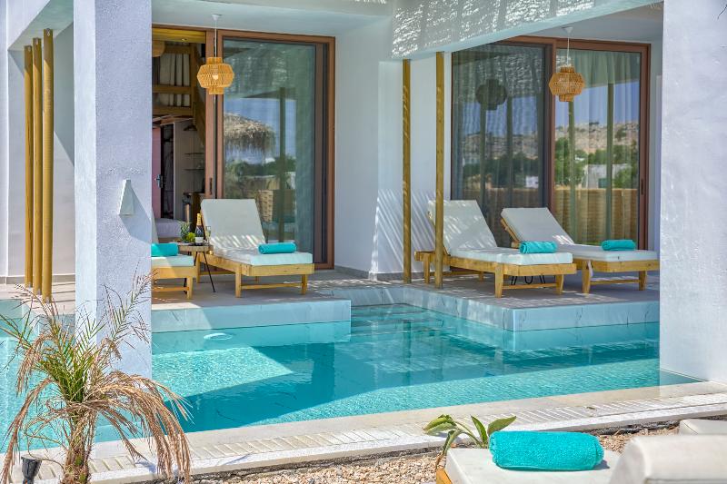 Alia suites & Alia beachfront suites and spa - Oda
