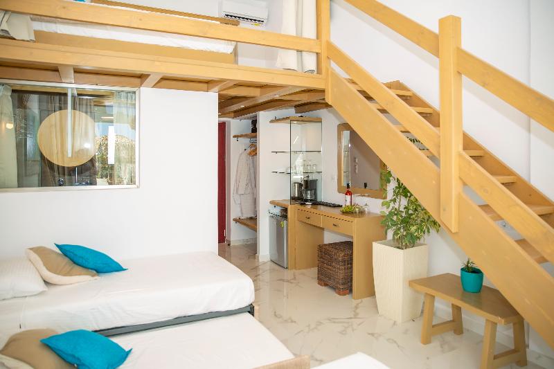 Alia suites & Alia beachfront suites and spa - Oda
