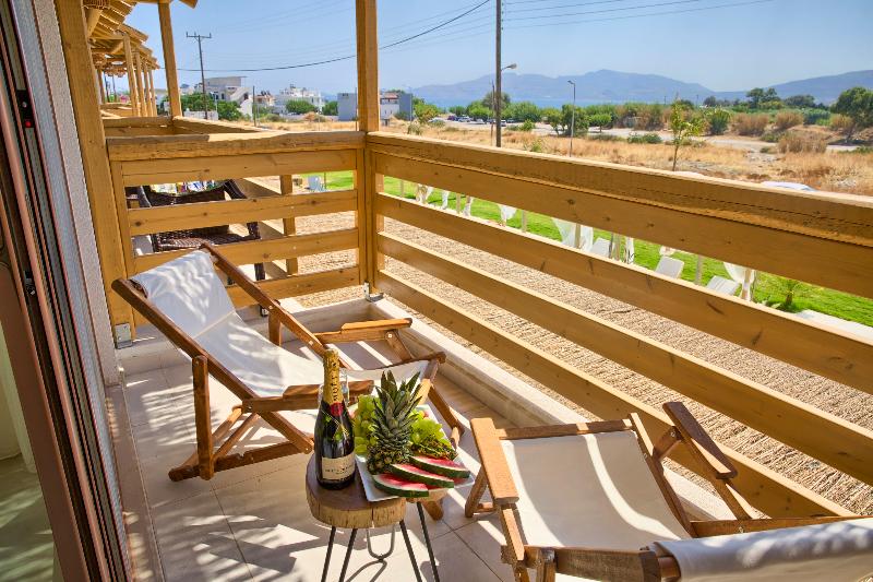 Alia suites & Alia beachfront suites and spa - Oda
