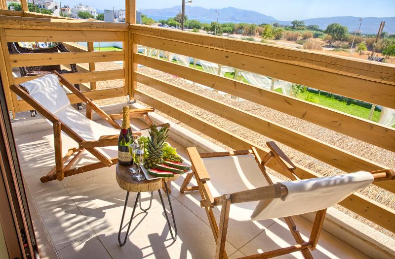 Alia suites & Alia beachfront suites and spa - Oda