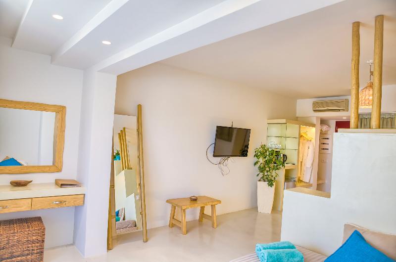 Alia suites & Alia beachfront suites and spa - Oda