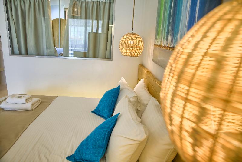 Alia suites & Alia beachfront suites and spa - Oda