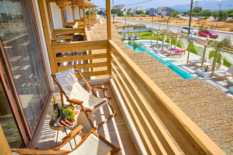 Alia suites & Alia beachfront suites and spa - Oda