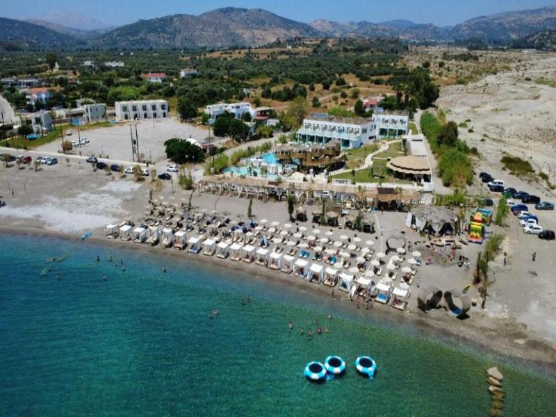 Alia suites & Alia beachfront suites and spa - Havuz