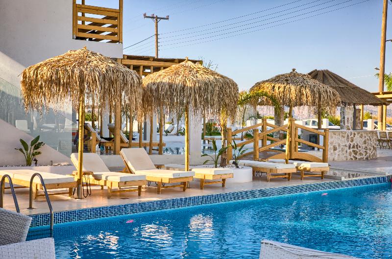 Alia suites & Alia beachfront suites and spa - Havuz
