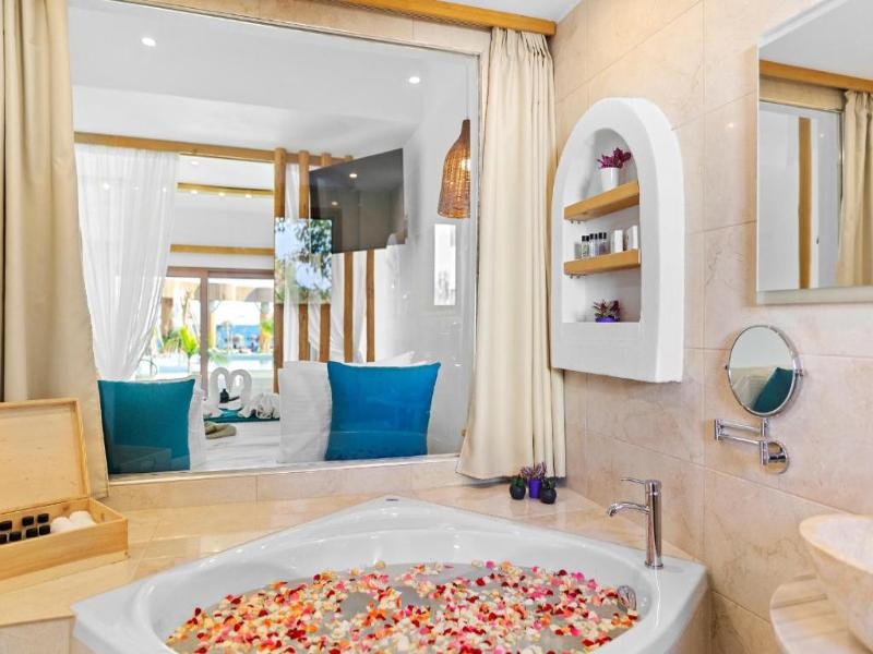 Alia suites & Alia beachfront suites and spa - Plaj