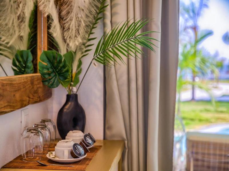 Alia suites & Alia beachfront suites and spa - Plaj