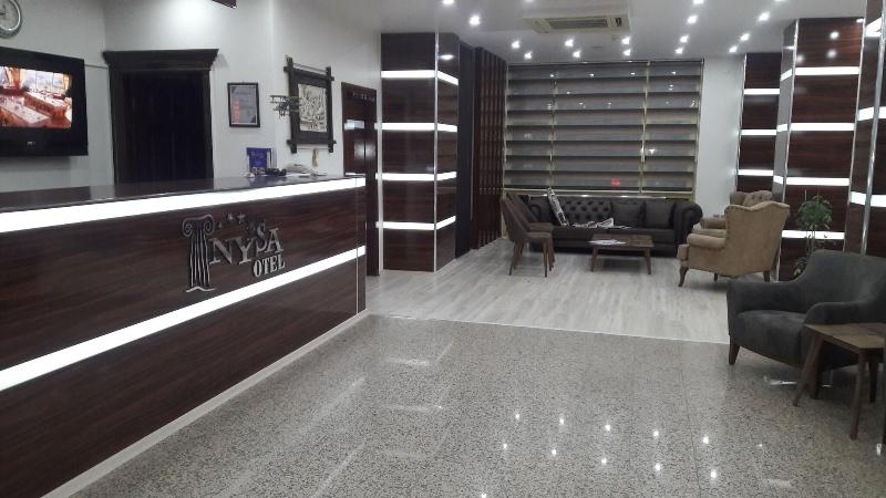 Nysa Hotel - Lobi