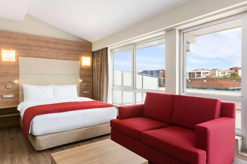 Ramada Encore By Wyndham Istanbul Kartal Hotel - Oda