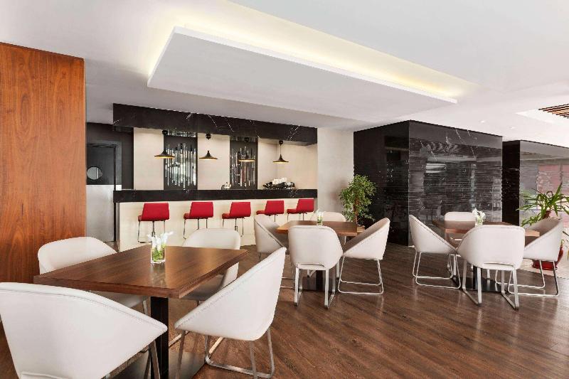 Ramada Encore By Wyndham Istanbul Kartal Hotel - Restoran